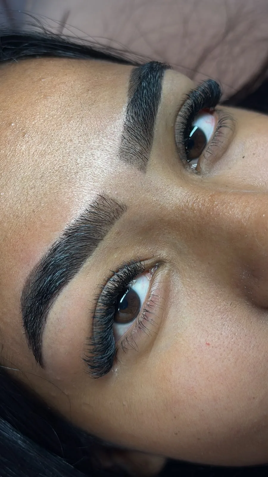 Resultado de sobrancelhas no Ellas Studio