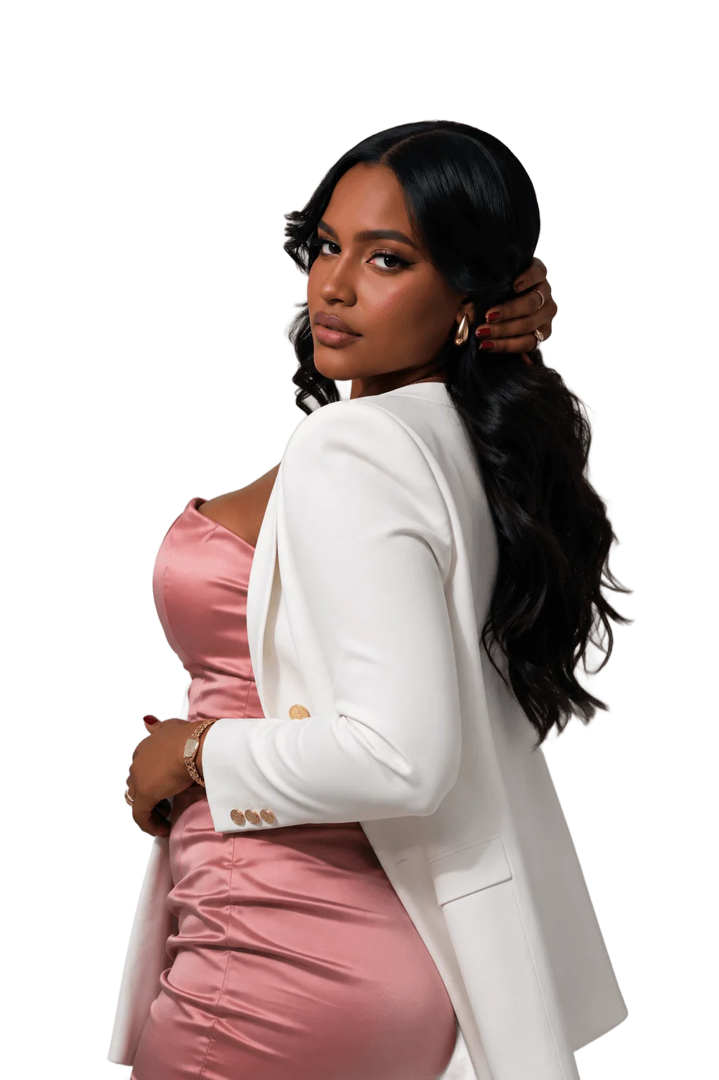 Valdicleide Rodrigues, de blazer branco e vestido rosa, olhando para a câmera por cima do ombro